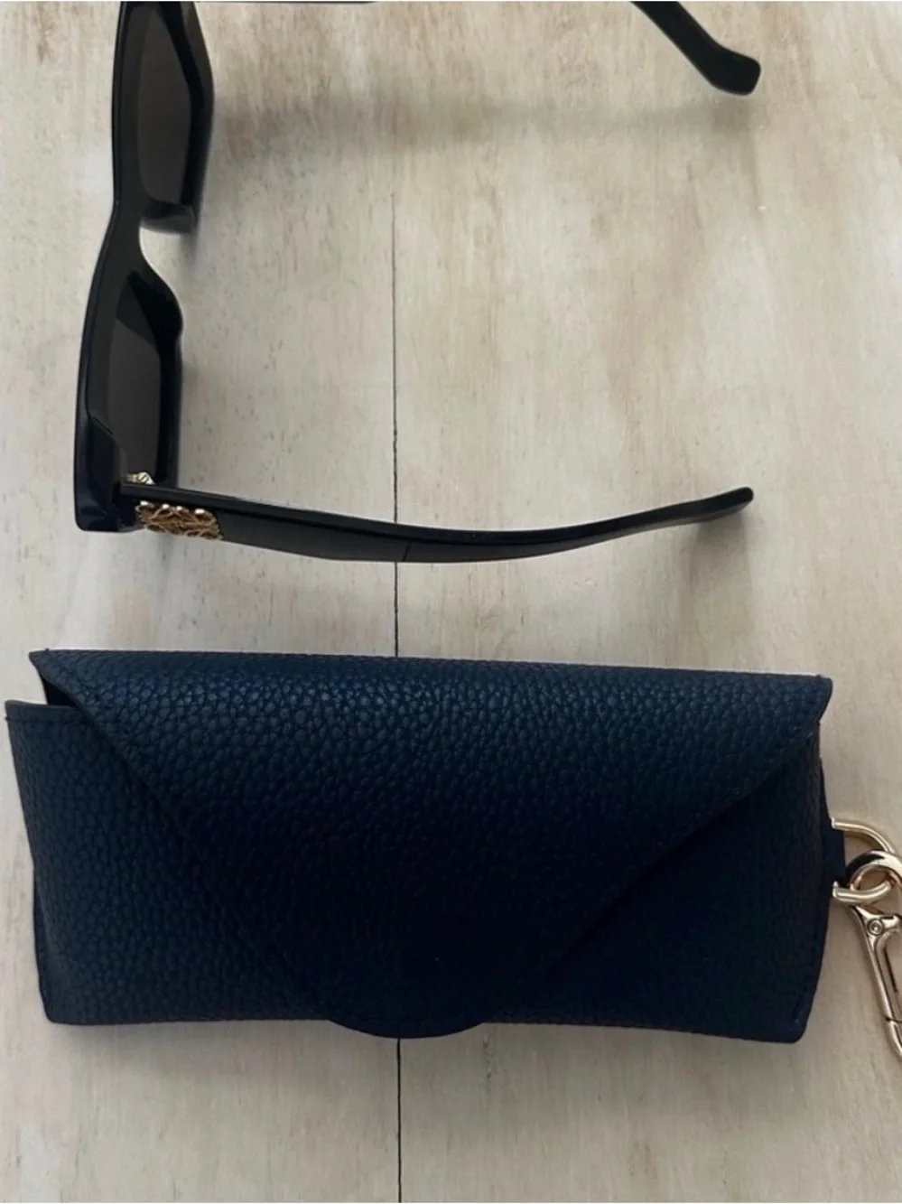 Loewe Black Angular Cat-Eye Sunglasses with Gold Logo - Picture 5 of 6